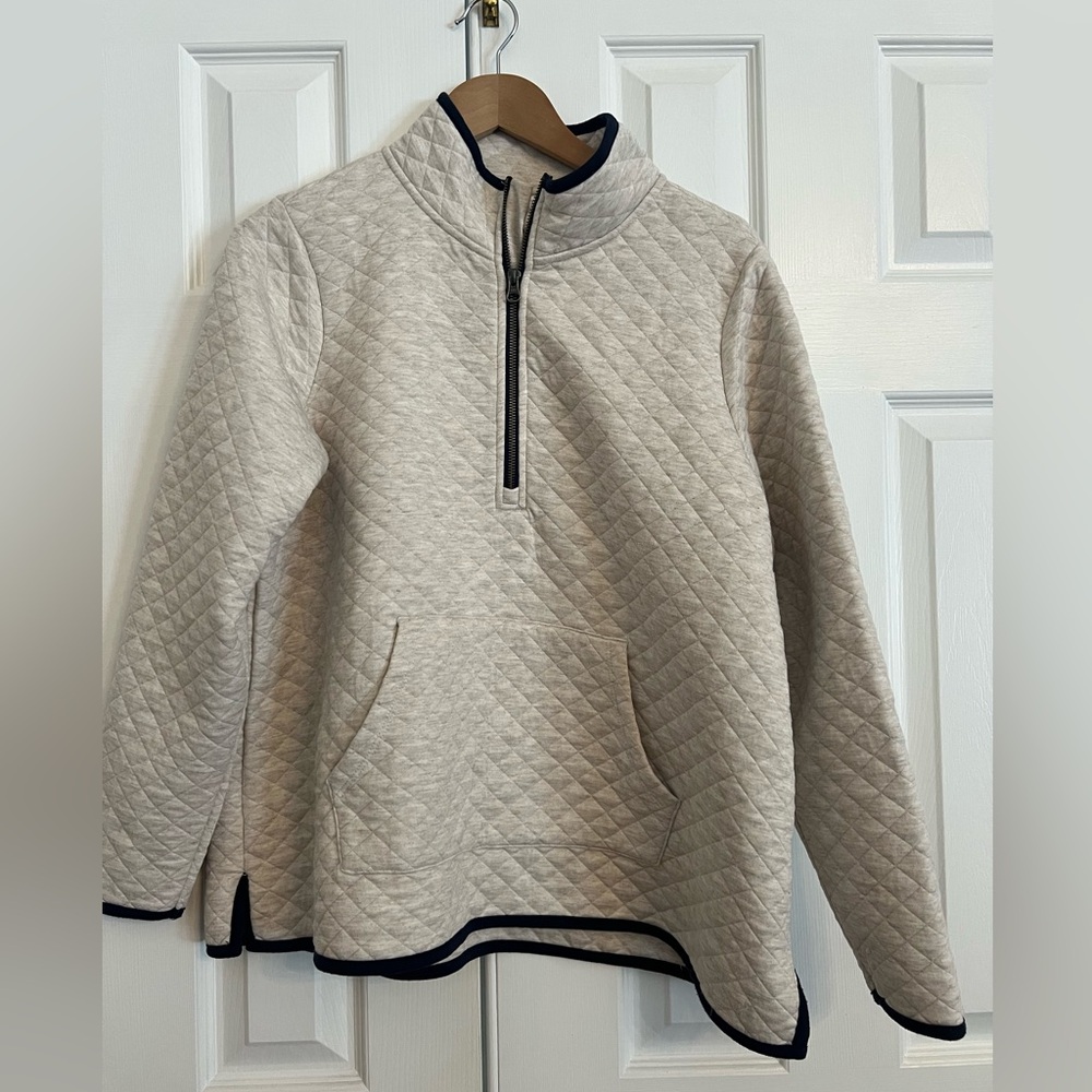 Market & Spruce Cream Quilted Sweatshirt
